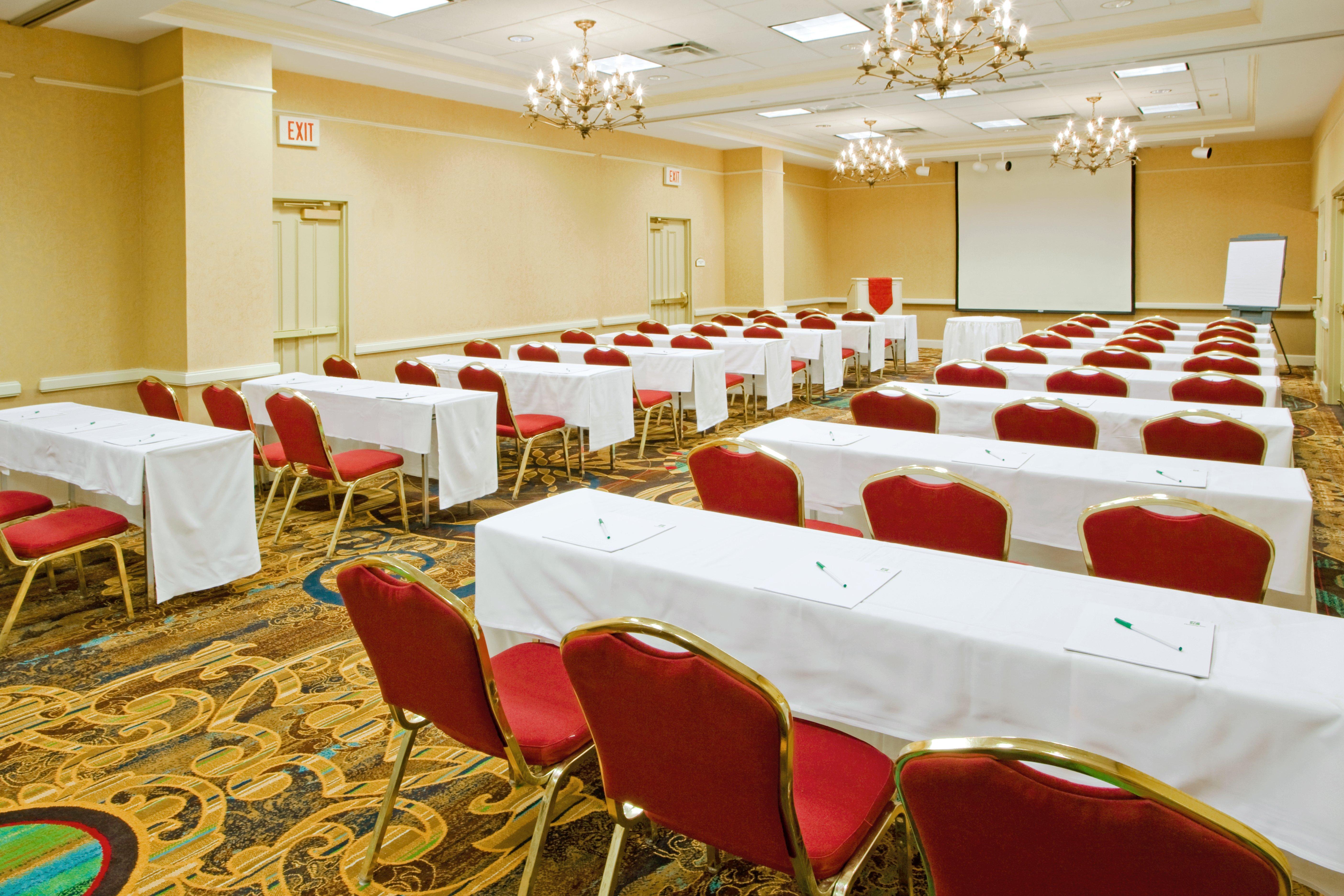 Holiday Inn Chantilly-Dulles Expo Airport By Ihg Exterior photo